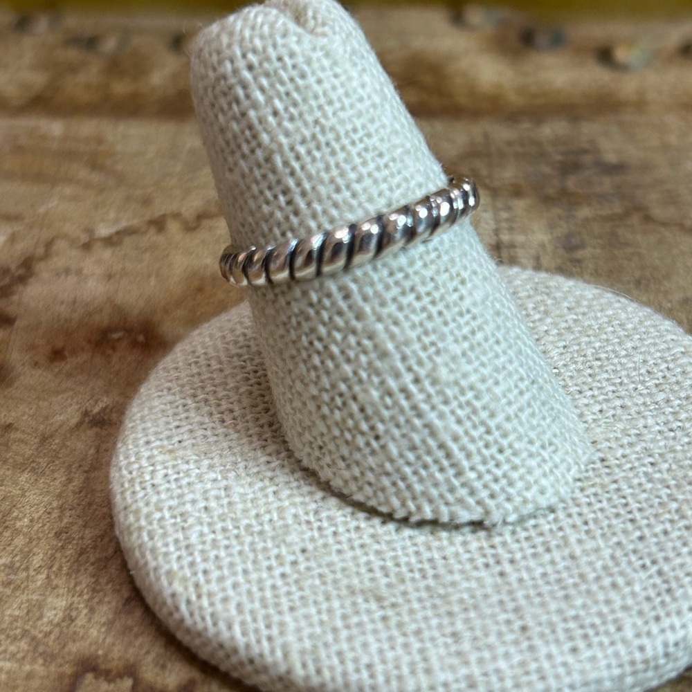 Silpada Rope Ring R2745 Size 7 - Picture 3 of 8